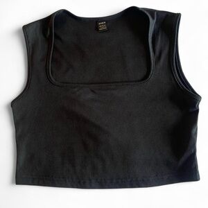 Dark Ribbed Crop Top